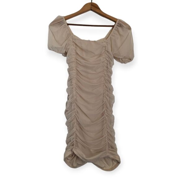 5/$20 Blue Blush Tan Ruched Bodycon Off Shoulder Mini Dress Size Small - Picture 1 of 4